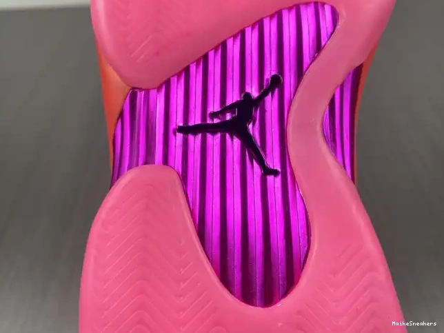 MaikeSneakers Retro 14 Jordan (W) Low Shocking DH4121-600 Pink 0528